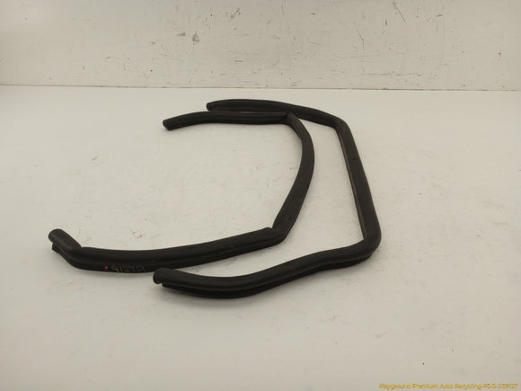 Corvette C4 Pair Of Front Door Upper Window Seal Weatherstrips