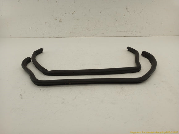 Corvette C4 Pair Of Front Door Upper Window Seal Weatherstrips