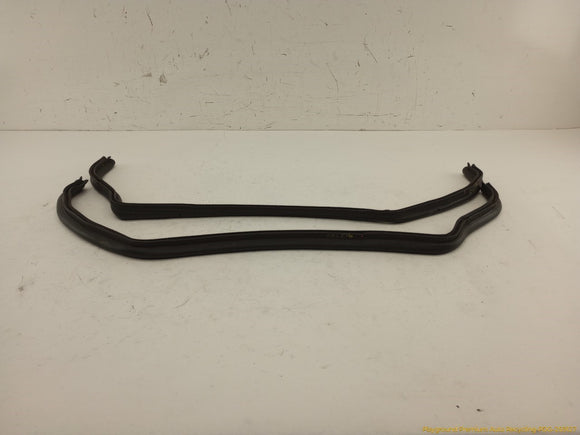 Corvette C4 Pair Of Front Door Upper Window Seal Weatherstrips