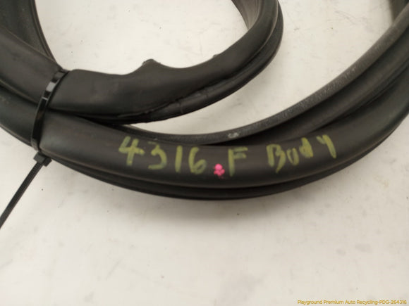 Acura RSX Pair Of Front Body Side Seal Weatherstrips
