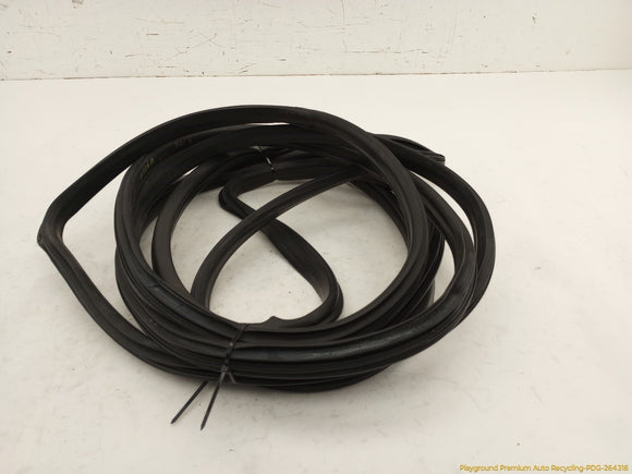 Acura RSX Pair Of Front Body Side Seal Weatherstrips