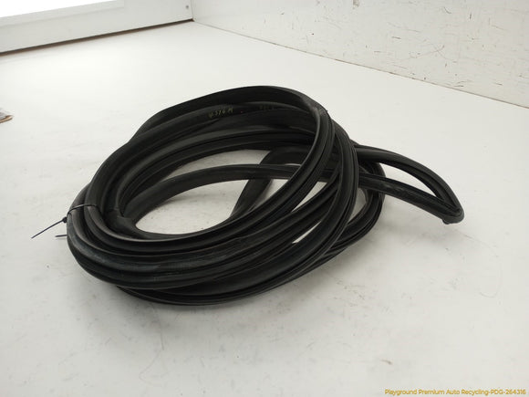 Acura RSX Pair Of Front Body Side Seal Weatherstrips