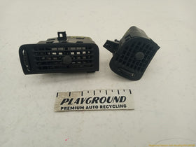 Saab 9-5 Pair Of Passenger Right Dash Air Vents