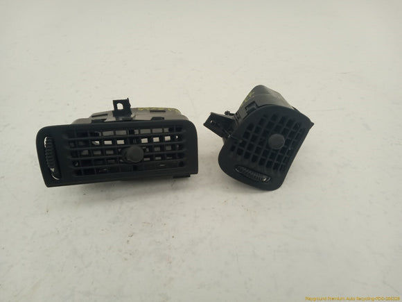 Saab 9-5 Pair Of Passenger Right Dash Air Vents