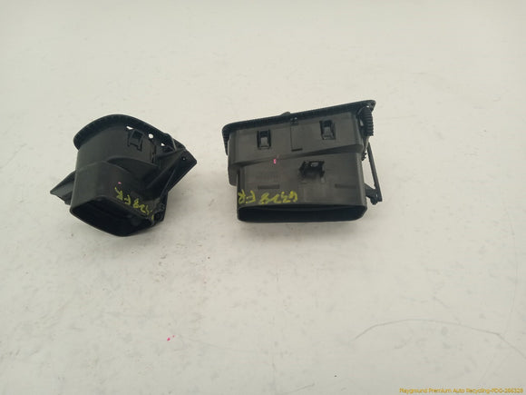 Saab 9-5 Pair Of Passenger Right Dash Air Vents