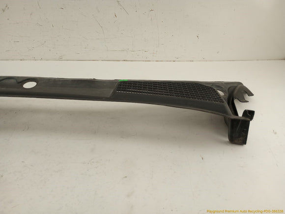 Saab 9-5 Cowl Vent Panel