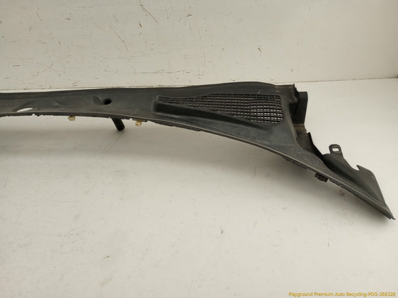 Saab 9-5 Cowl Vent Panel