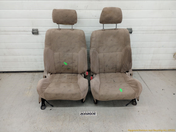 Toyota 4Runner Pair Of Front Seats