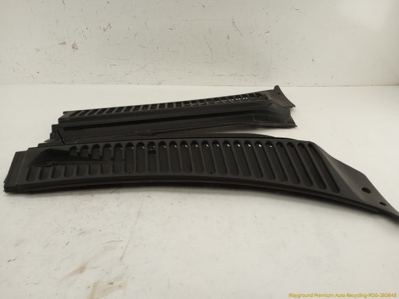 Ford Excursion Pair Of Cowl Vent Panels