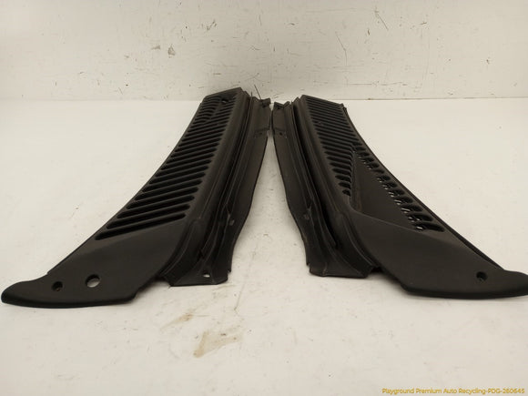 Ford Excursion Pair Of Cowl Vent Panels