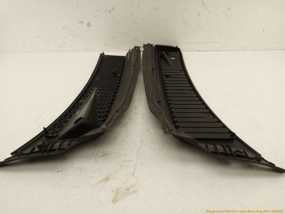 Ford Excursion Pair Of Cowl Vent Panels