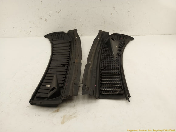 Ford Excursion Pair Of Cowl Vent Panels