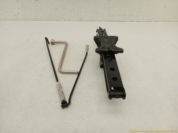 Land Rover Range Rover Vehicle Jack & Tools Set