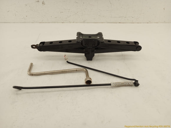Land Rover Range Rover Vehicle Jack & Tools Set