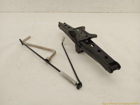 Land Rover Range Rover Vehicle Jack & Tools Set