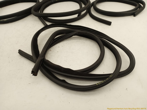 Land Rover Range Rover Set Of Car Side Door & Trunk Seal Weatherstrips