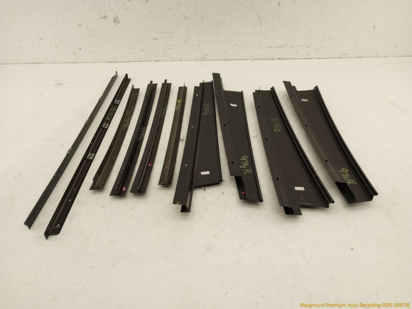 Land Rover Range Rover Set Of Exterior Window Sweep Trim