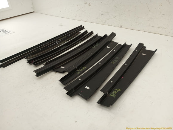 Land Rover Range Rover Set Of Exterior Window Sweep Trim