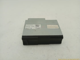 Land Rover Range Rover 6 Disc CD Changer - 0