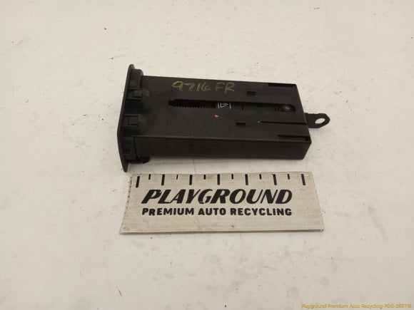Land Rover Range Rover Passenger Right Dash Cup Holder