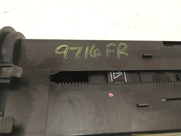 Land Rover Range Rover Passenger Right Dash Cup Holder