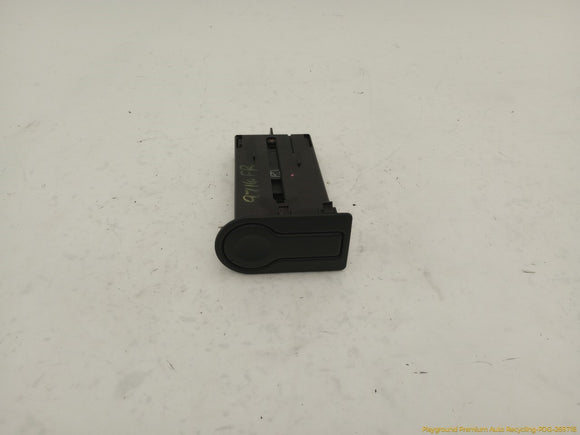Land Rover Range Rover Passenger Right Dash Cup Holder