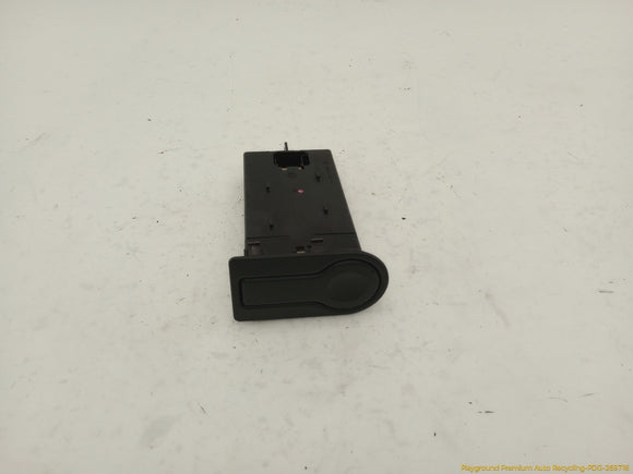 Land Rover Range Rover Passenger Right Dash Cup Holder