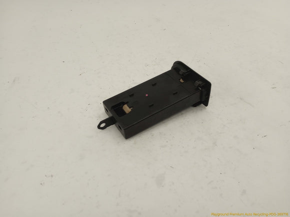 Land Rover Range Rover Passenger Right Dash Cup Holder