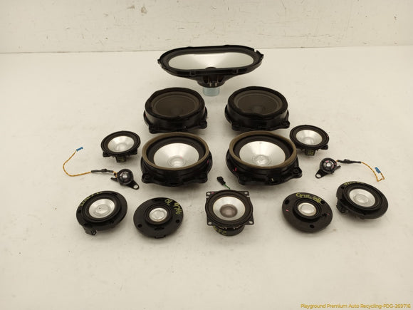 Land Rover Range Rover Set Of Audio Speakers
