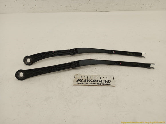Land Rover Range Rover Pair Of Windshield Wiper Arms