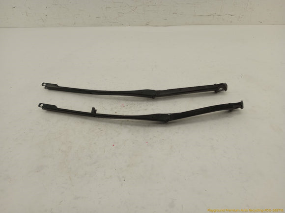 Land Rover Range Rover Pair Of Windshield Wiper Arms