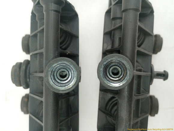 Land Rover Range Rover Pair Of Air Suspension Valve Blocks