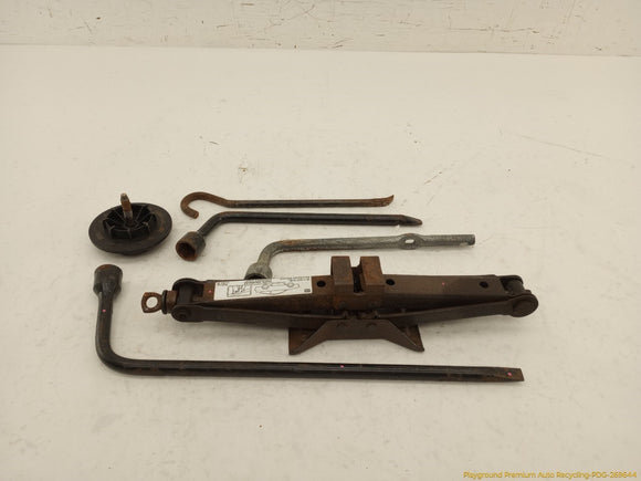 Mitsubishi Eclipse Vehicle Jack & Tools Set