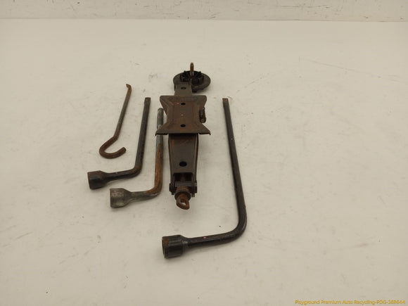 Mitsubishi Eclipse Vehicle Jack & Tools Set