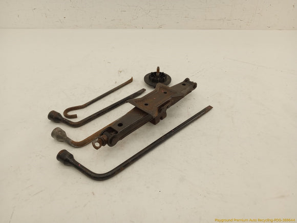 Mitsubishi Eclipse Vehicle Jack & Tools Set