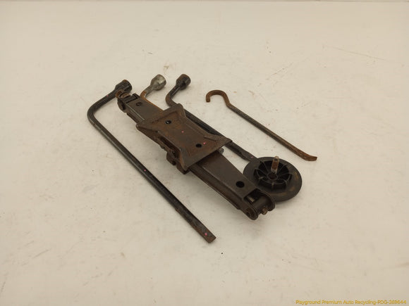 Mitsubishi Eclipse Vehicle Jack & Tools Set