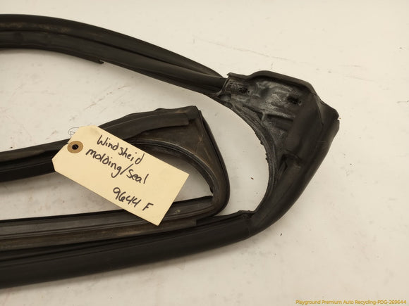 Mitsubishi Eclipse Windshield Molding Seal