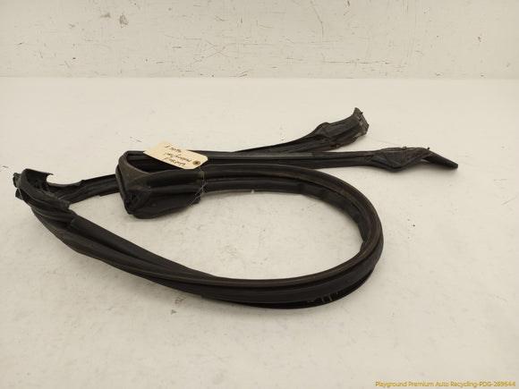 Mitsubishi Eclipse Windshield Molding Seal