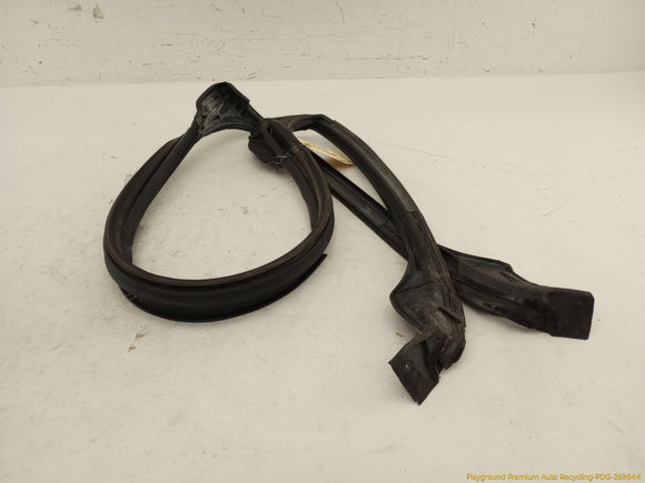 Mitsubishi Eclipse Windshield Molding Seal