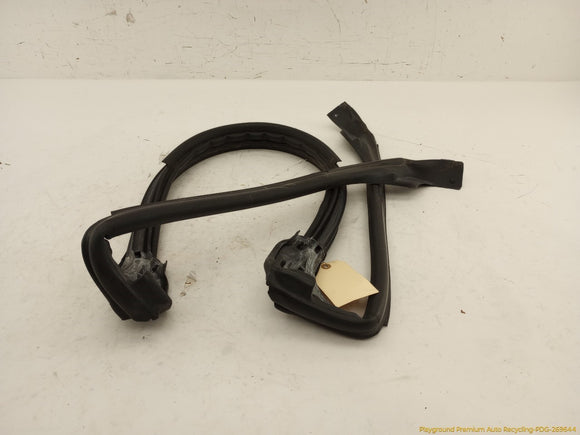 Mitsubishi Eclipse Windshield Molding Seal