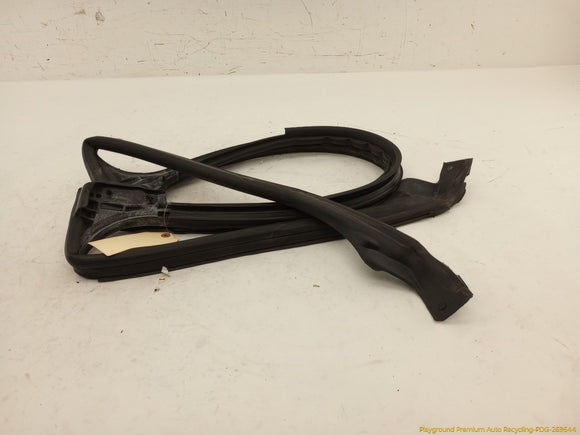 Mitsubishi Eclipse Windshield Molding Seal