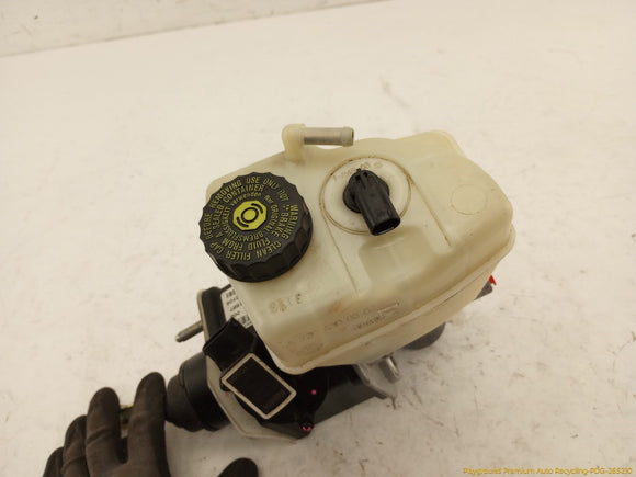 Mercedes SL500 Brake Master Cylinder