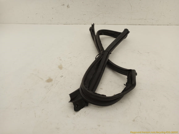 Mercedes SL500 Front Windshield Seal Weatherstrip