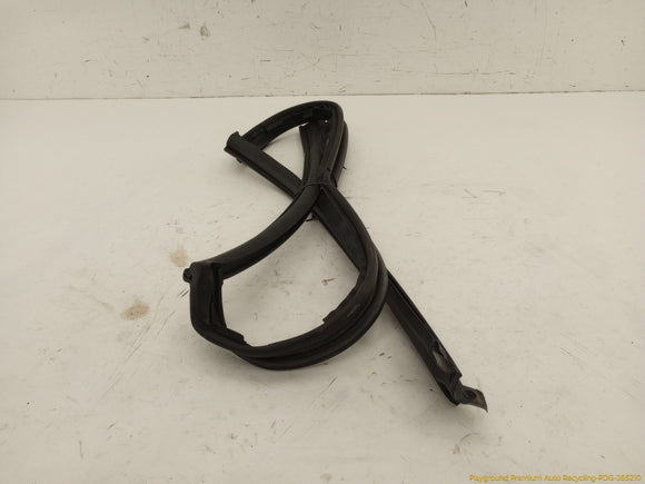 Mercedes SL500 Front Windshield Seal Weatherstrip