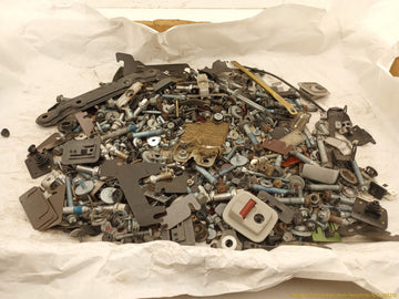 Mercedes SL500 Dismantling Hardware Fasteners Bolts & Nuts - 0