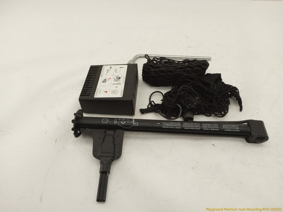 Mercedes SL500 Vehicle Jack & Tools Kit