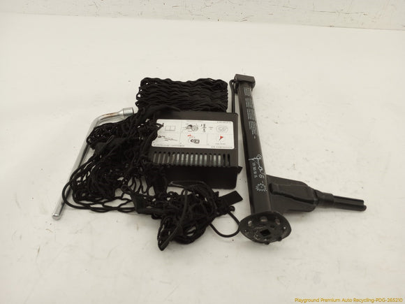 Mercedes SL500 Vehicle Jack & Tools Kit