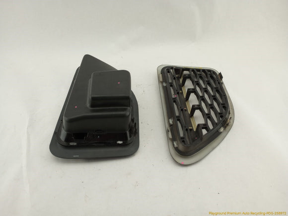 Land Rover Range Rover Sport Pair Of Front Fender Vent Grilles