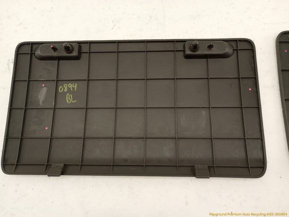 Hummer H3 Pair Of Rear Quarter Storage Panels