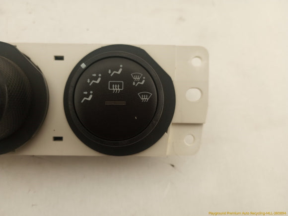 Hummer H3 Climate Control Panel